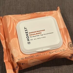 Honest Beauty Cleansing Makeup Remover Facial Wipes Sensitive Skin 30 Count NEW